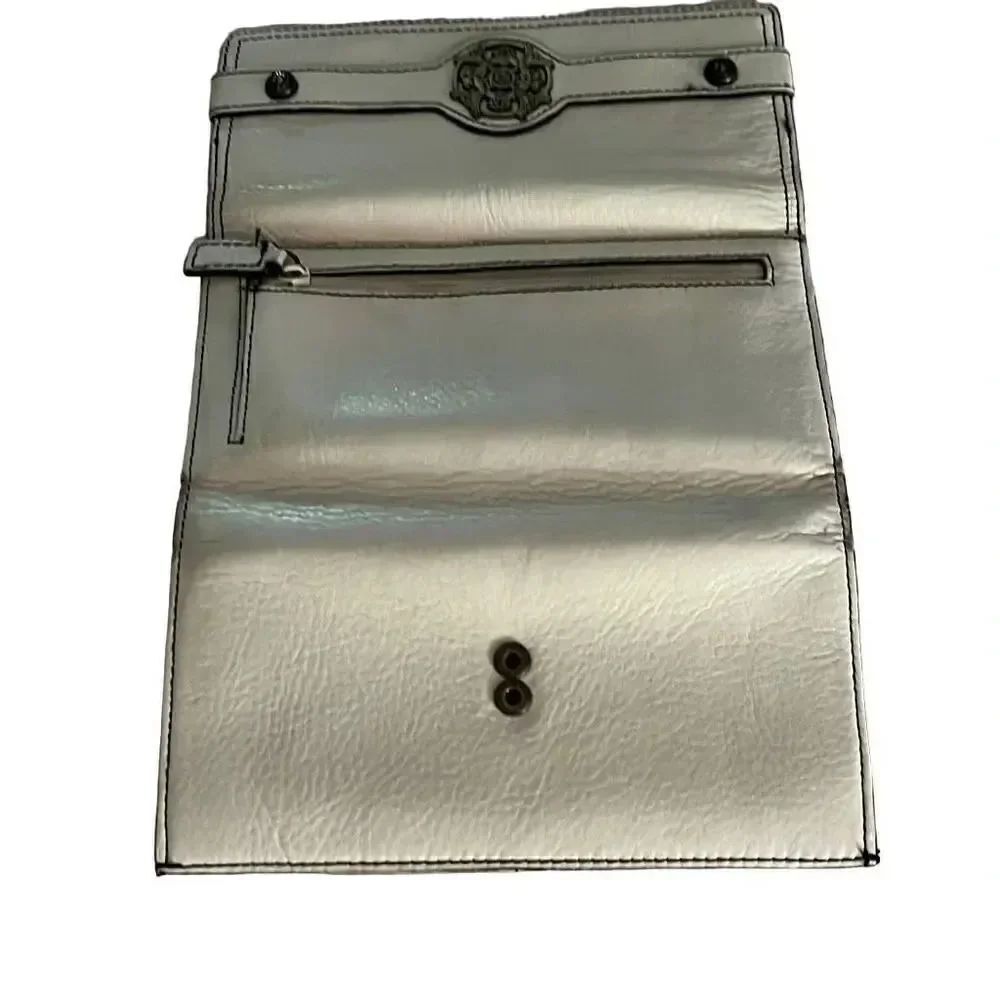 Beautiful Kate Landry wallet  - Picture 3 of 4